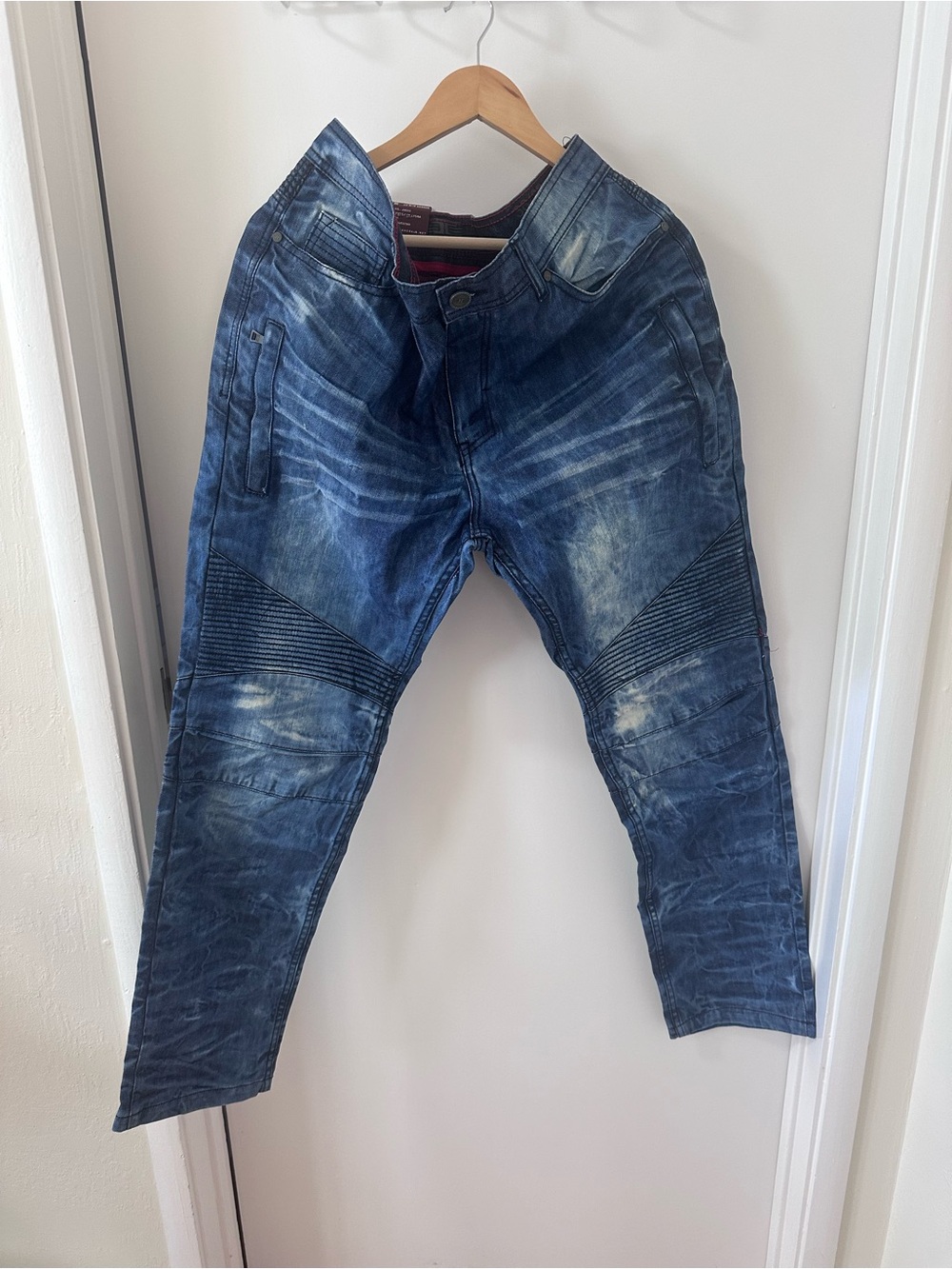 Jordan Craig Men's Distressed Blue Moto Modern Slim Jeans - NWT